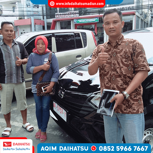 Galeri Serah Terima Mobil Daihatsu MEI 2023 Sales AQIM Di Dealer Daihatsu Madiun (7)